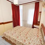Lavinia & Alanya