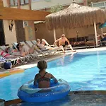Lavinia & Alanya