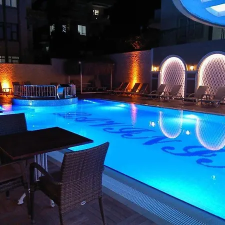 Lavinia Apart&hotel 3*