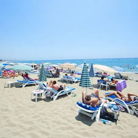 מלון דירות Lavinia & 3*