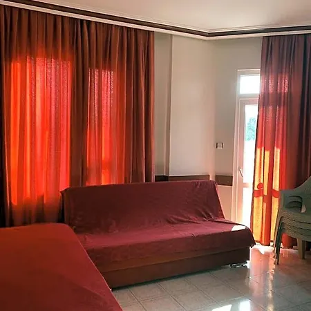 Lavinia & Lägenhetshotell Alanya