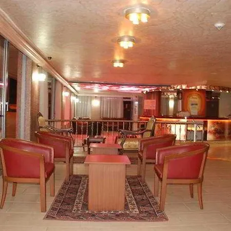 وفندق لافينيا