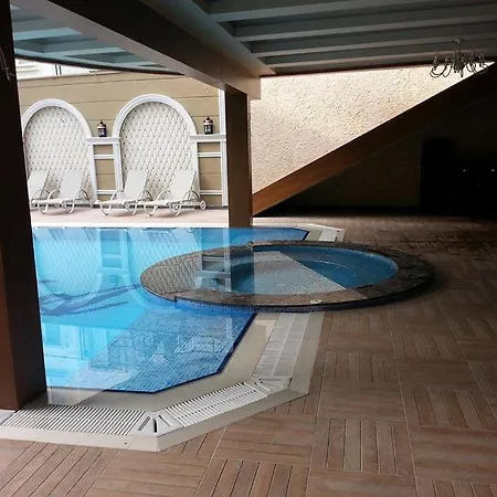 وفندق لافينيا
