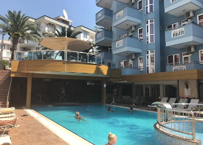 Lavinia & Appart hôtel 3*