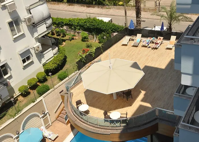 Appart hôtel Lavinia & 3*