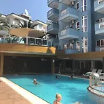 Lavinia Apart&hotel Hotel apartamentowy 3*