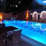 Lavinia Apart&hotel 3*
